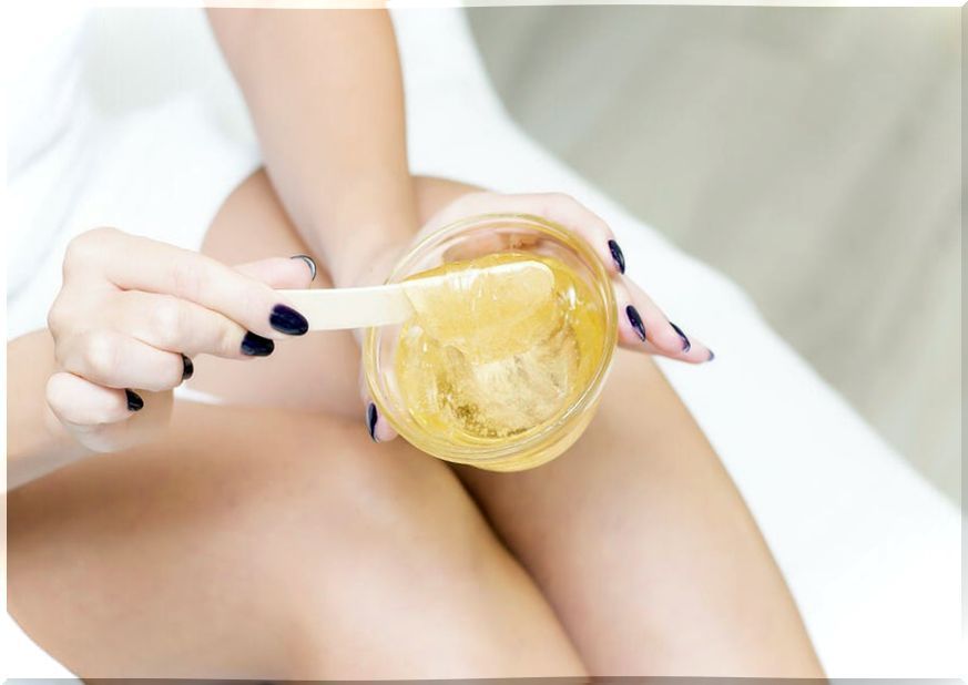 Sugaring, hair removal with sugar