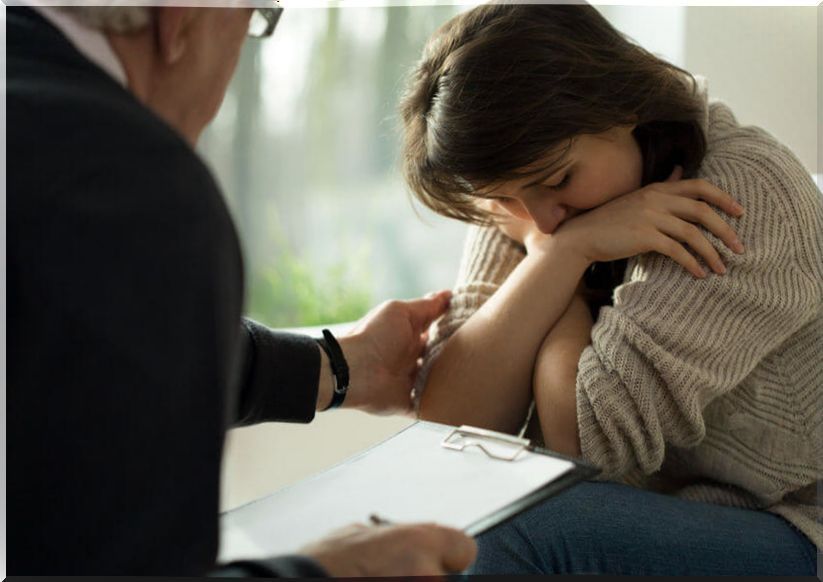 Woman at the psychologist