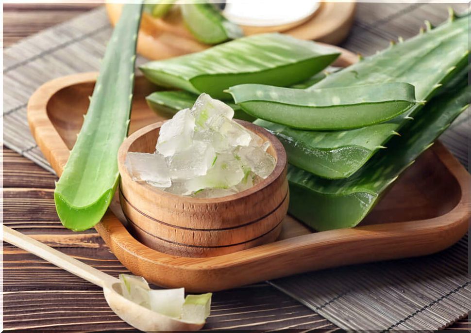 Aloe vera gel for heat allergy